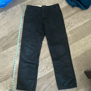 Men’s American Eagle relaxed straight navy blue pants size 30/32